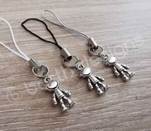 Asztronauta-fem-kulcstarto-valaszthato-szinu-fuggovel-3