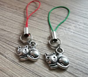 Fekvo-cica-kulcstarto