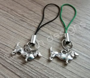 Valaszthato-fuggovel-tacsko-kulcstarto-2.-kutya-kulcstarto-allatos-kulcstarto