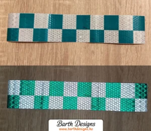 zöld-fehér kockás fényvisszaverő szalag