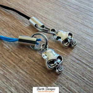 mini koponyás kulcstartó 1